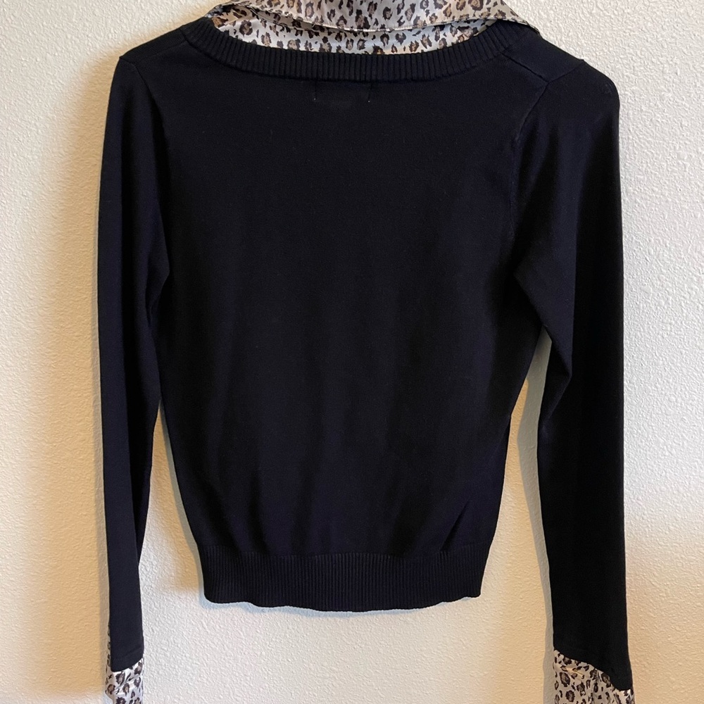 Sweater 😍 - Picture 3 of 10